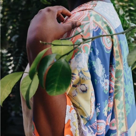 Splendor Kimono made in Guatemala - $92 - Picture 5 of 11